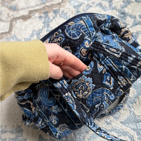 Vera Bradley shoulder bag Iconic Paisley in Blue, Brown, light blue & Tan - Picture 5 of 8